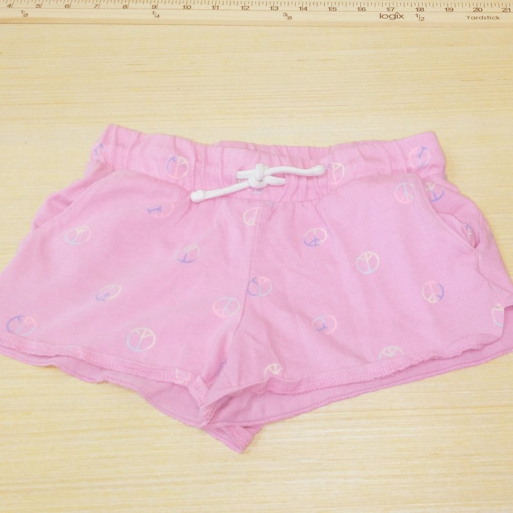 Old Navy Pink Cheer / Peace Sign Shorts in Girls size 6/7 Small